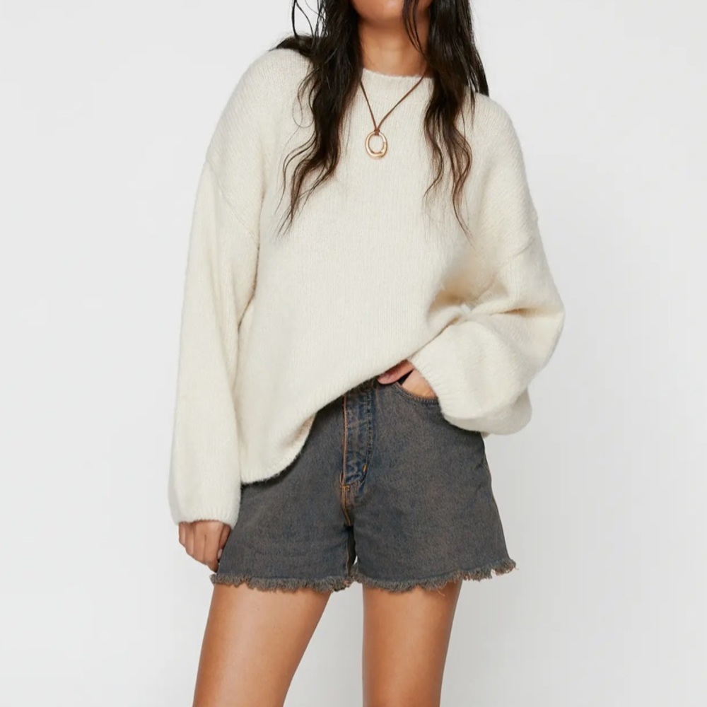 NASTY GAL | Cream Oversized Crew Neck Jumper | Billowy Bell Slv Cuff Sweater